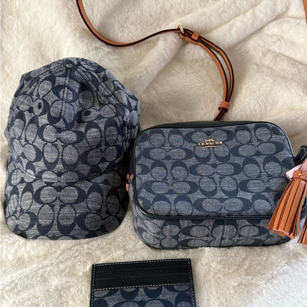 Coach demin Signature Crossbody Bag, wallet and hat